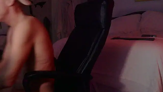 Kristopherbbb online show from 04.28.26