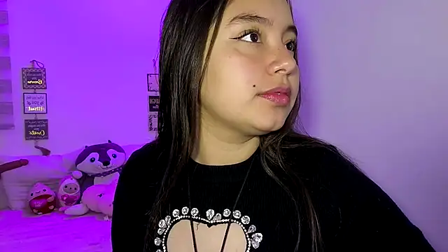 Snapshot of cherry_valeria chatting on 07.17.26 cherry valeria online show from 07.17.26