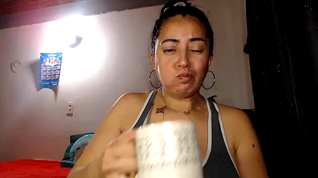 Alexandrina online show from 09.26.25