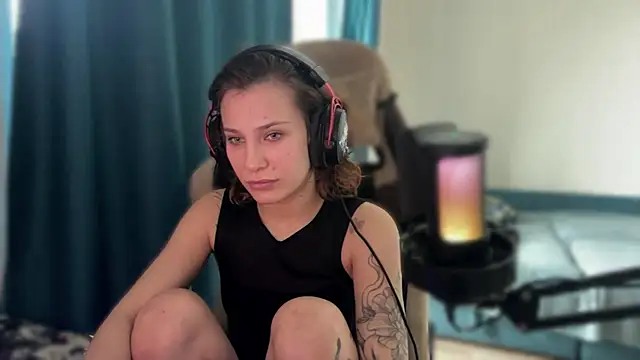 AlbyDengrov online show from 03.13.26