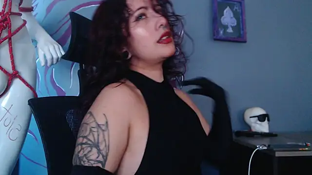 Regina Iris online show from 05.08.26