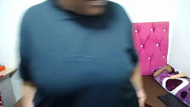 ShavePussyFatAssxx online show from 06.15.26