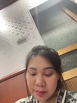 Snapshot of Chin-xinh chatting on 03.29.26 Chin-xinh online show from 03.29.26