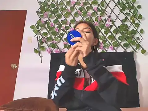 Sweet Scarlett  online show from 04.17.26