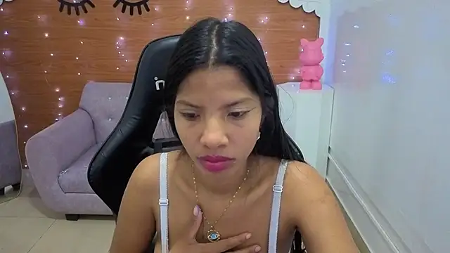 Snapshot of emily_smith_t chatting on 05.29.26 emily smith t online show from 05.29.26