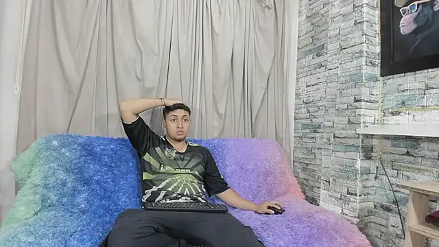 NoahAndBunny online show from 05.11.26