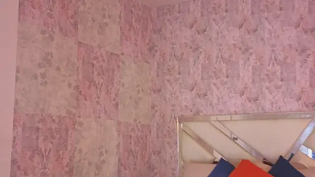 april summer  online show from 04.01.26