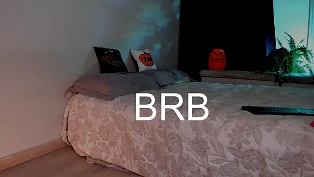 Snapshot of kristy_bennet chatting on 10.04.25 kristy bennet online show from 10.04.25