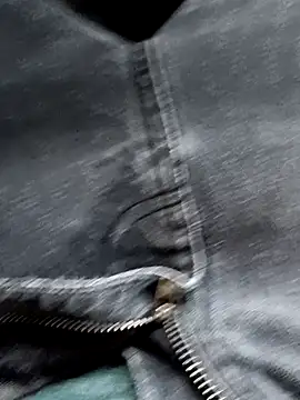 Snapshot of Elias18d chatting on 04.04.26 Elias18d online show from 04.04.26