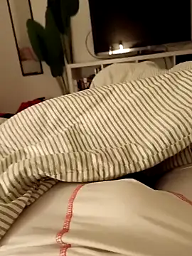 Snapshot of Elias18d chatting on 04.08.26 Elias18d online show from 04.08.26