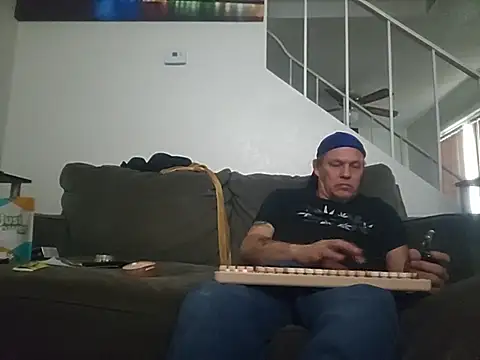 yourMasterisBored online show from 08.01.26