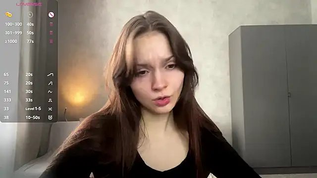 Snapshot of Rose_Nora chatting on 04.11.26 Rose Nora online show from 04.11.26
