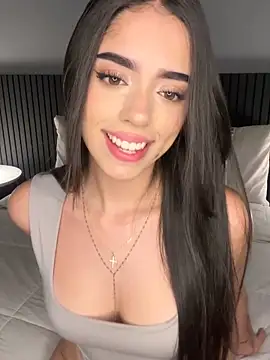 Maia antonelli online show from 04.04.26