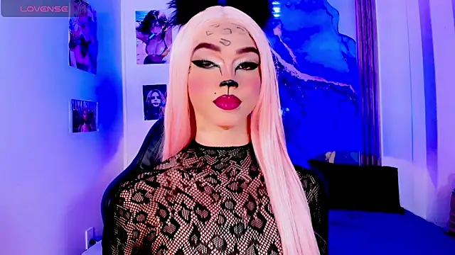 blonde queen- online show from 06.19.26