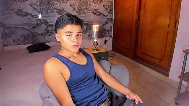 Liam Dustin online show from 05.12.26