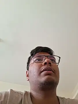 Snapshot of Sanjaypussyfuk chatting on 06.21.26 Sanjaypussyfuk online show from 06.21.26
