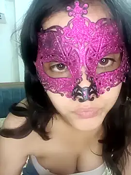 Hottymahi7 online show from 04.13.26