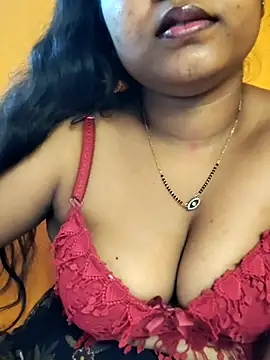 Snapshot of hotmiki chatting on 03.25.26 hotmiki online show from 03.25.26