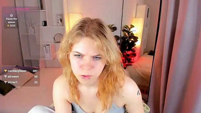 ElizabethVane online show from 05.05.26