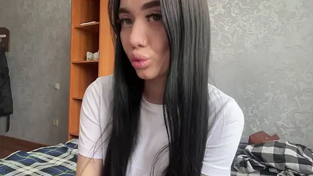 Sofi Funny online show from 04.20.26