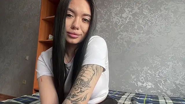 Sofi Funny online show from 04.21.26