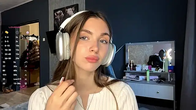 Veluxe online show from 03.28.26