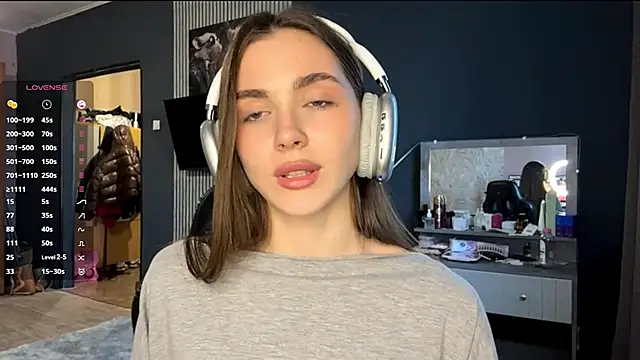 Veluxe online show from 03.29.26