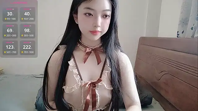 Snapshot of oblakitty_ chatting on 05.22.26 oblakitty online show from 05.22.26