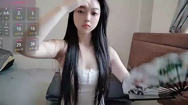 Snapshot of oblakitty_ chatting on 05.27.26 oblakitty online show from 05.27.26