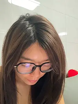 Snapshot of Puting_q chatting on 06.22.26 Puting q online show from 06.22.26