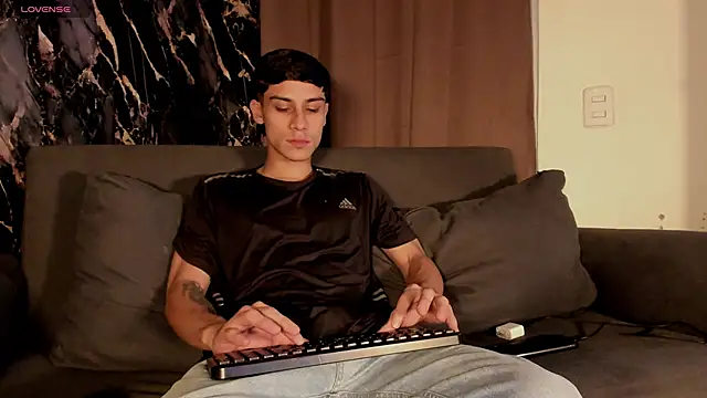 Snapshot of Axel_DavisSM chatting on 03.19.26 Axel DavisSM online show from 03.19.26