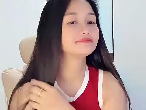 AmyLinee 1 online show from 05.24.26