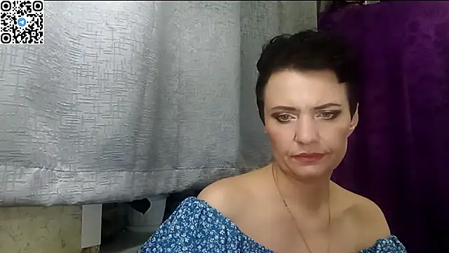 HotMamaQueen234 online show from 04.30.26