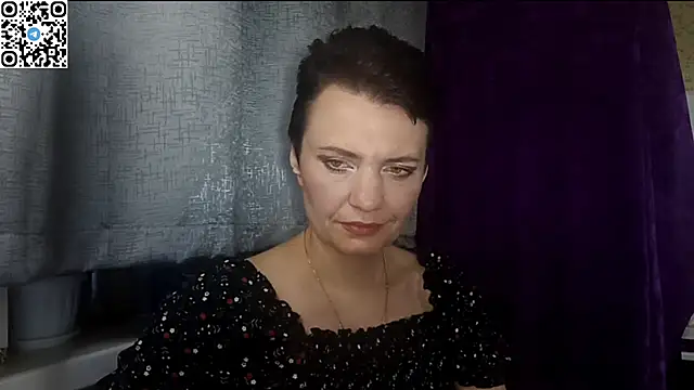 Snapshot of HotMamaQueen234 chatting on 05.16.26 HotMamaQueen234 online show from 05.16.26