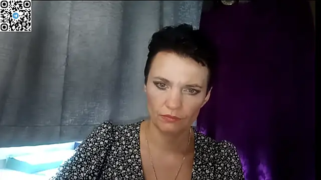 Snapshot of HotMamaQueen234 chatting on 07.14.26 HotMamaQueen234 online show from 07.14.26