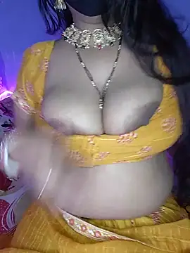 Snapshot of Miss_roohi chatting on 05.27.26 Miss roohi online show from 05.27.26