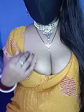 Snapshot of Miss_roohi chatting on 06.29.26 Miss roohi online show from 06.29.26