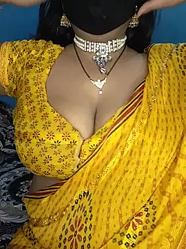 Snapshot of Miss_roohi chatting on 07.27.26 Miss roohi online show from 07.27.26
