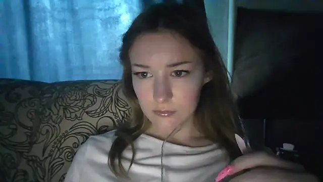 Snapshot of PetaWane chatting on 03.31.26 PetaWane online show from 03.31.26