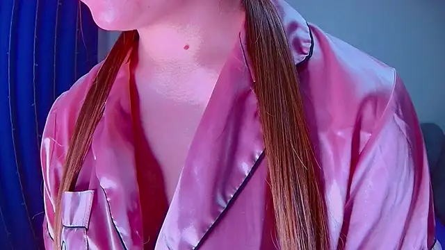 Snapshot of CarrollNancy chatting on 04.07.26 CarrollNancy online show from 04.07.26