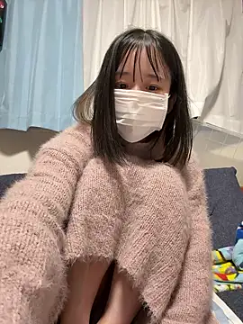 Snapshot of Mika-chan chatting on 04.07.26 Mika-chan online show from 04.07.26