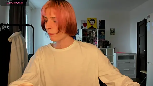 Snapshot of sweet_peach___ chatting on 04.04.26 sweet peach online show from 04.04.26