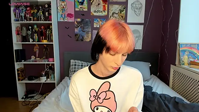 Snapshot of sweet_peach___ chatting on 05.18.26 sweet peach online show from 05.18.26