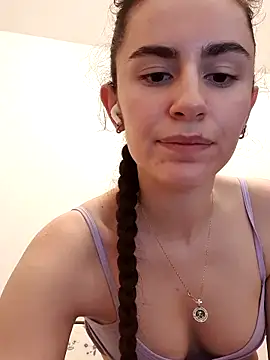 Snapshot of starlight_mo chatting on 04.04.26 starlight mo online show from 04.04.26