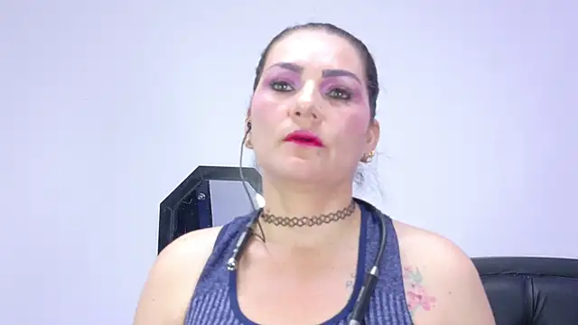 Scarlet Hiit online show from 06.04.26