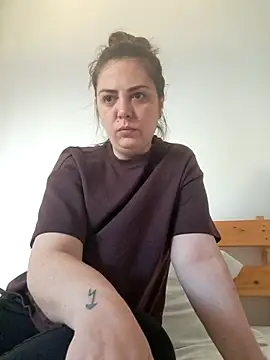 Arya Malone online show from 05.18.26