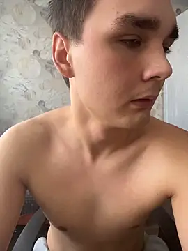 Snapshot of MikkyDo chatting on 03.21.26 MikkyDo online show from 03.21.26