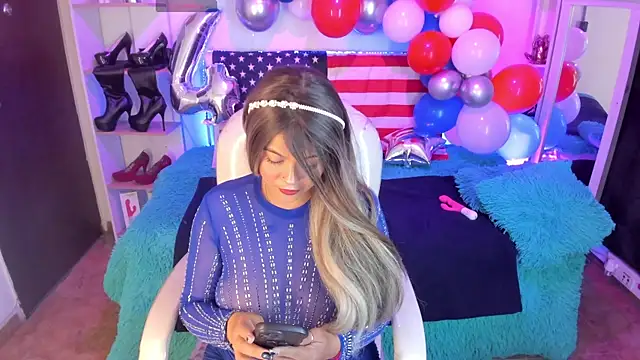 Scarlette Cooper  online show from 07.04.26
