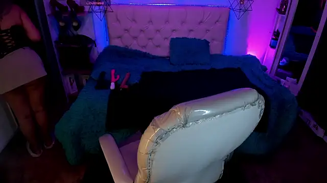 Scarlette Cooper  online show from 07.25.26