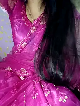 Snapshot of Qween_Seelu chatting on 04.05.26 Qween Seelu online show from 04.05.26